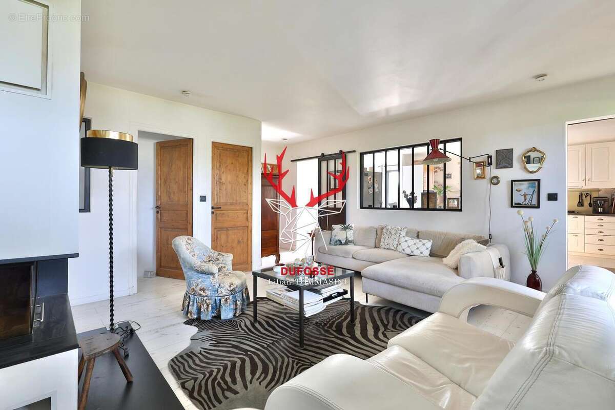 Photo 7 - Maison à LA TOUR-DE-SALVAGNY