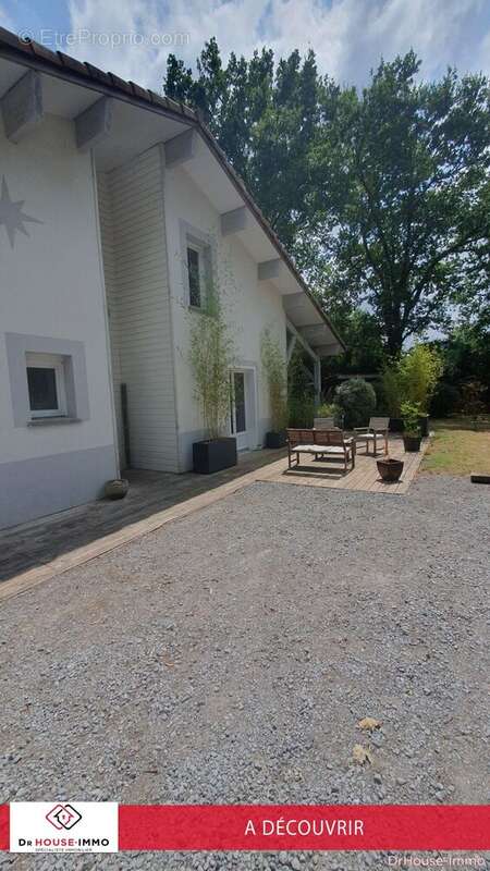 Maison 125 m² à Sainte-Eulalie-En-Born  - photo 2