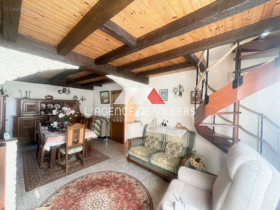Maison à MONCHY-SAINT-ELOI