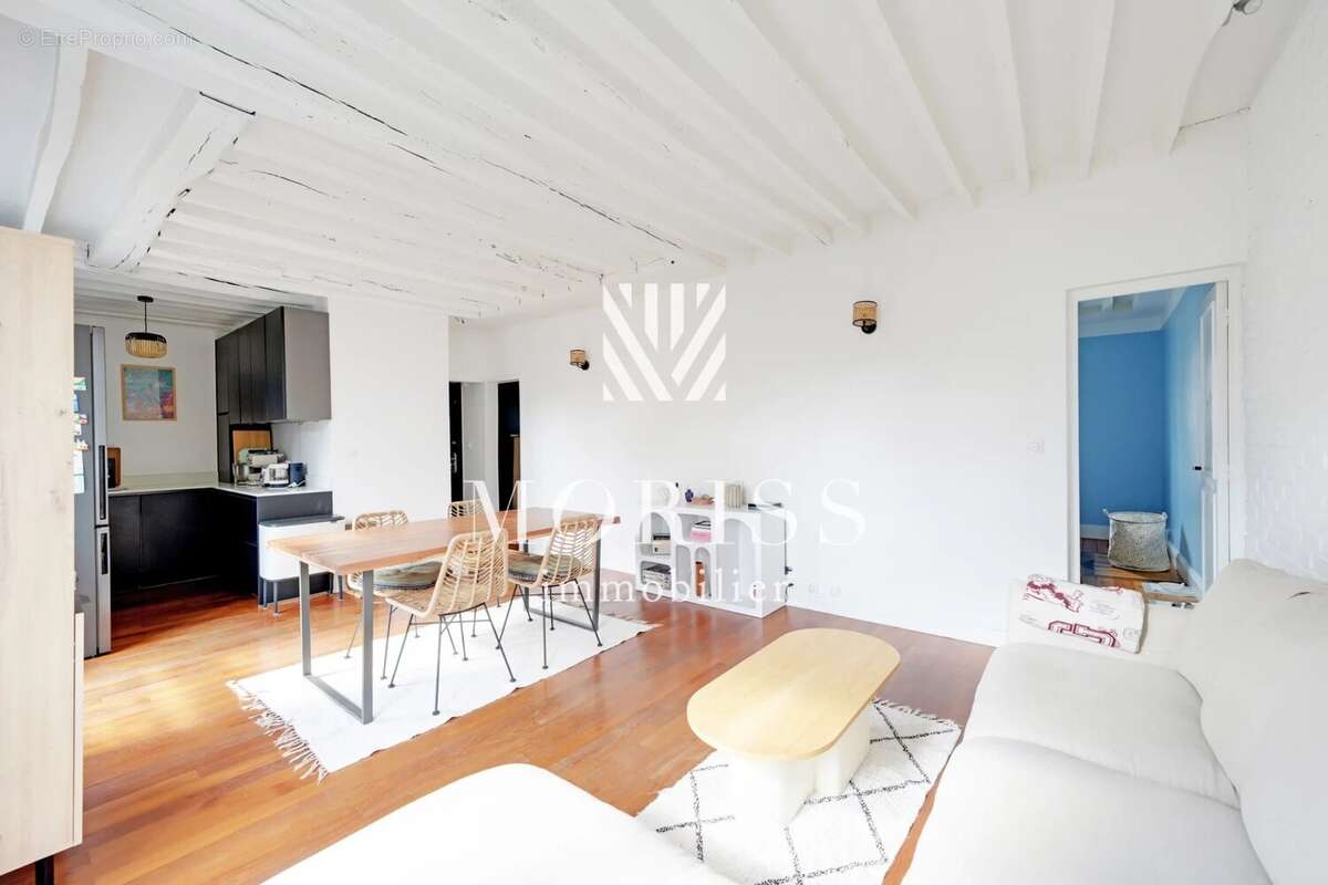 Appartement à PARIS-17E