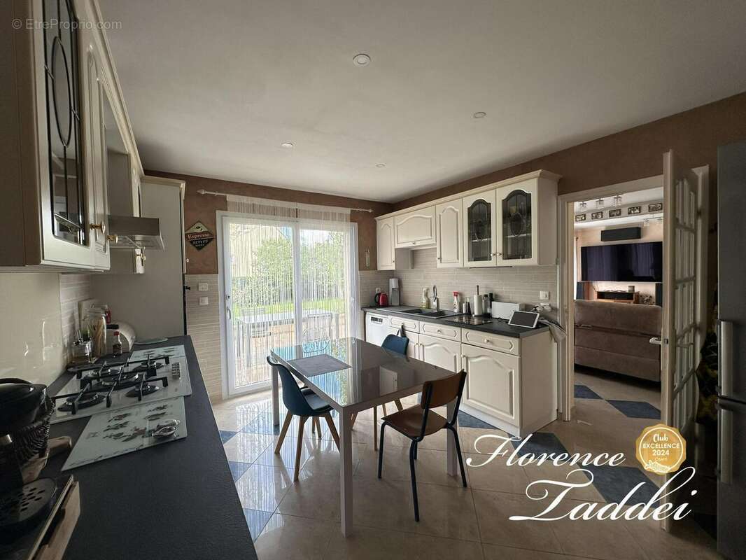 Photo 3 - Maison à LIMOURS