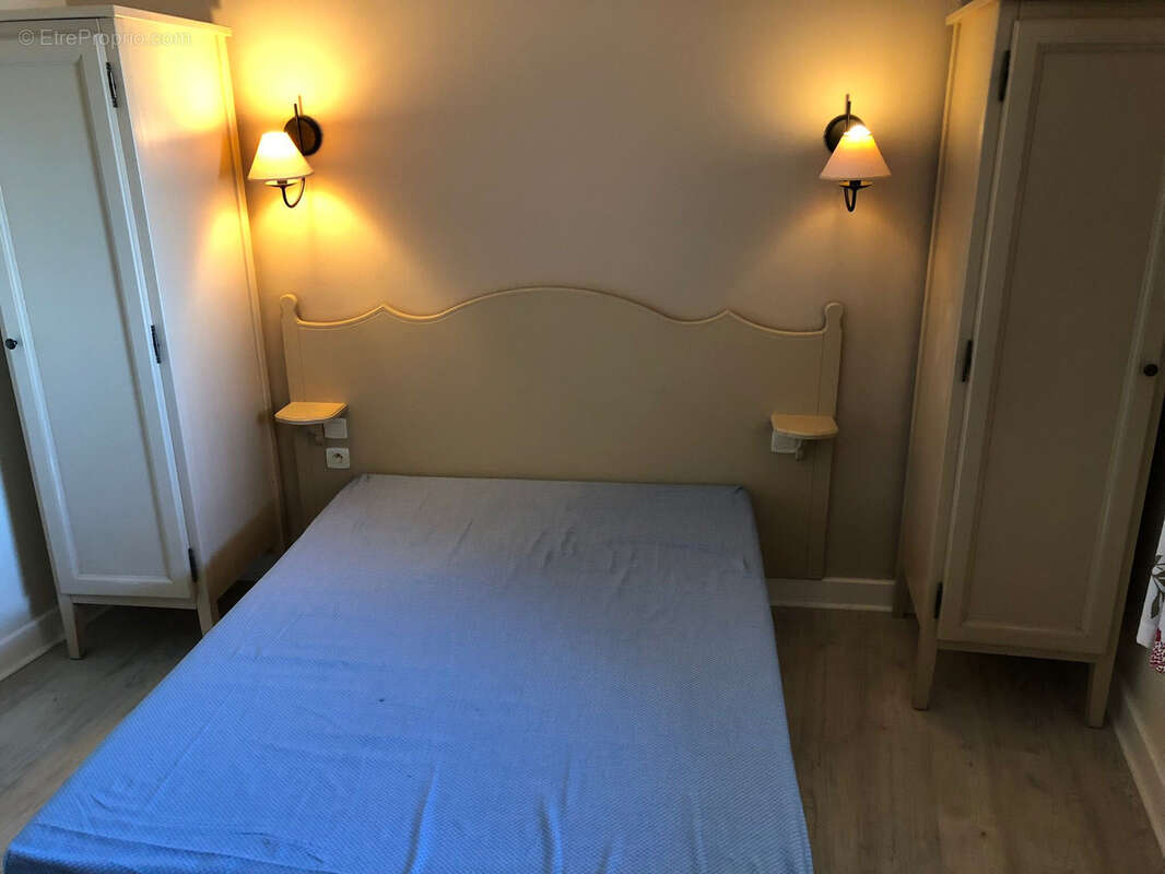 Appartement à ROQUEBRUNE-SUR-ARGENS