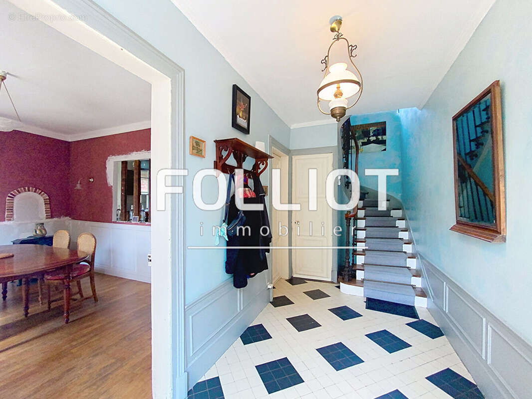 Maison à MENIL-HUBERT-SUR-ORNE