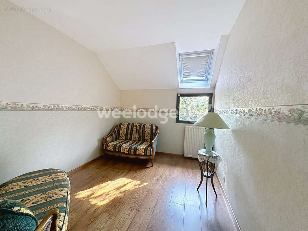 Maison 90 m² à Jouy-Le-Moutier  - photo 8