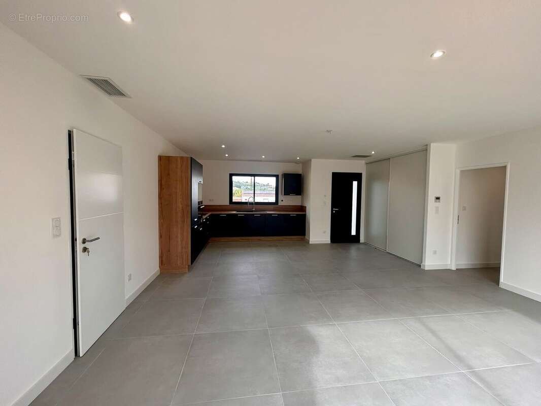 Maison 101 m² à Limoux  - photo 3