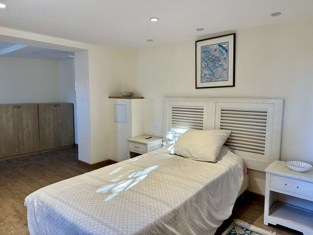 Maison à VILLENEUVE-DE-LA-RAHO