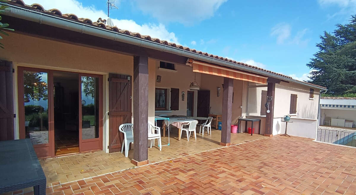 Maison à CUXAC-CABARDES