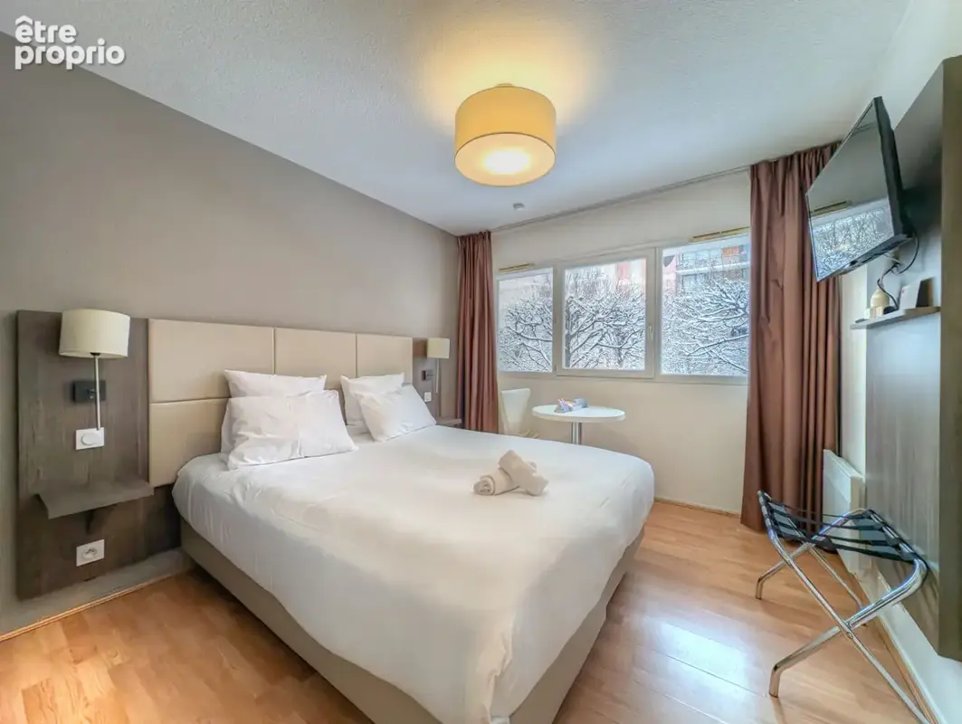 Appartement à COURBEVOIE