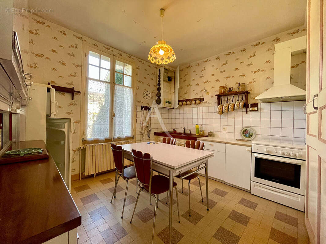 Maison à LA CHAUSSEE-SAINT-VICTOR