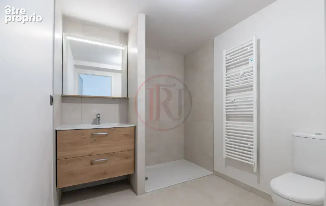 Appartement F2 en R+2 - photo 4