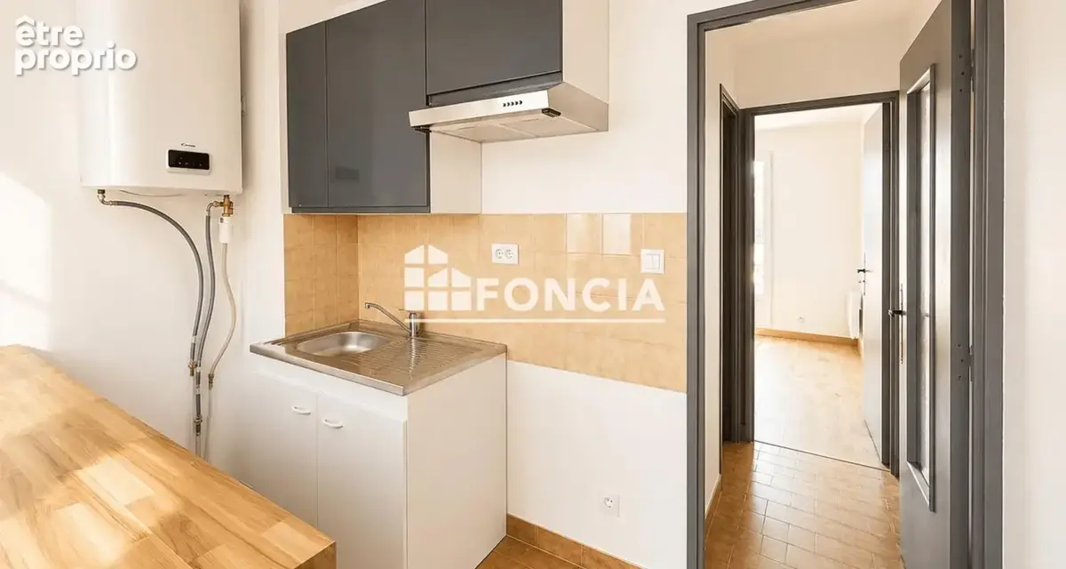 Appartement t2 - centre ville - residence la cauquiere cogolin - photo 2