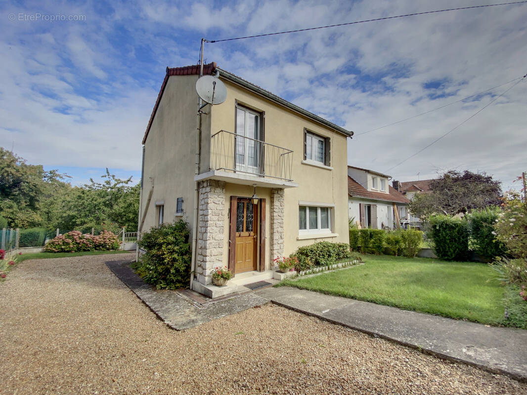 Maison à VERNOUILLET