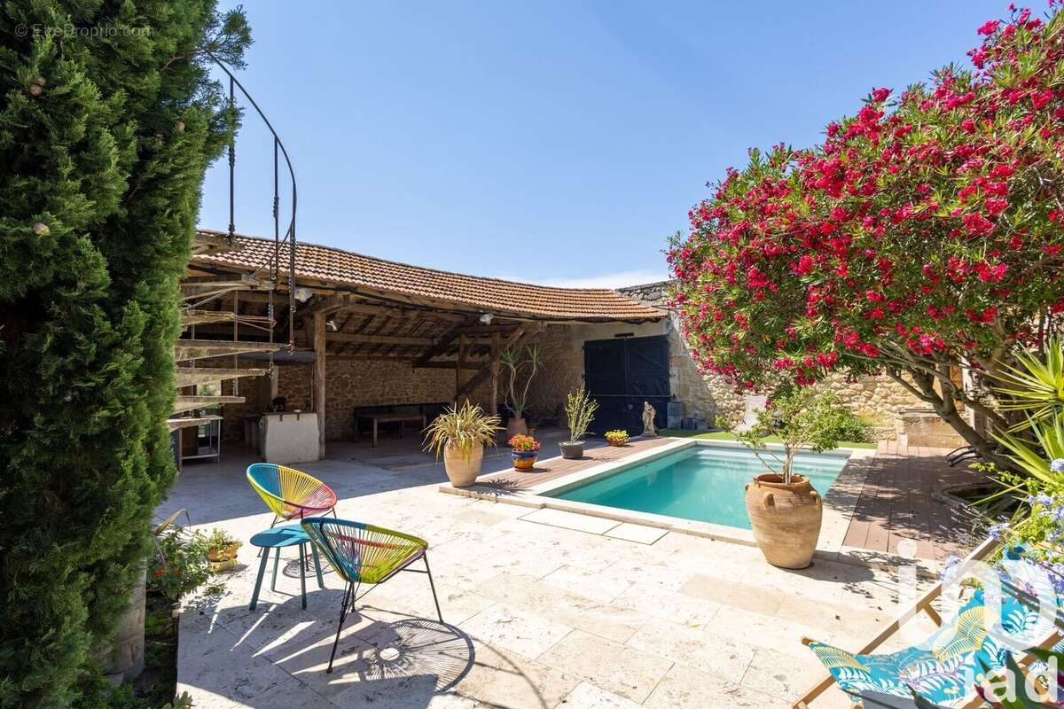 Photo 4 - Maison à FONTVIEILLE