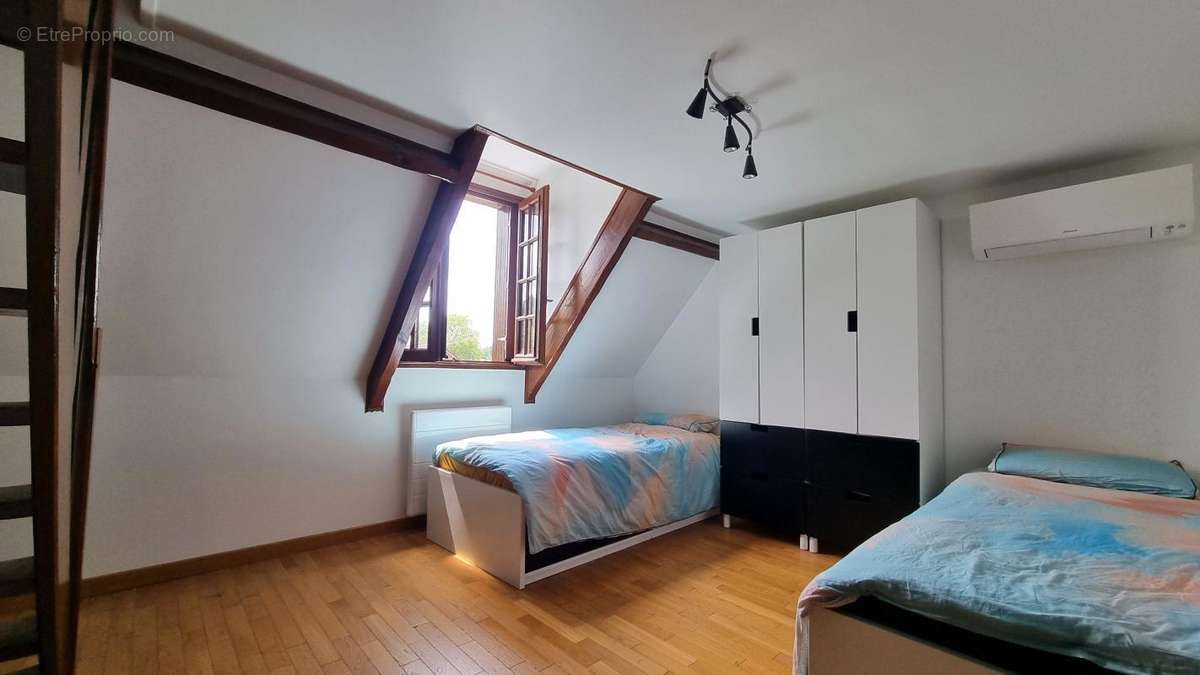 Maison à L&#039;ISLE-ADAM