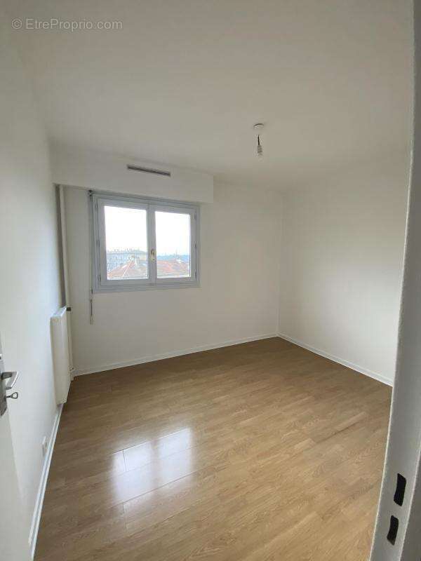 Appartement à SAINT-OUEN-L&#039;AUMONE