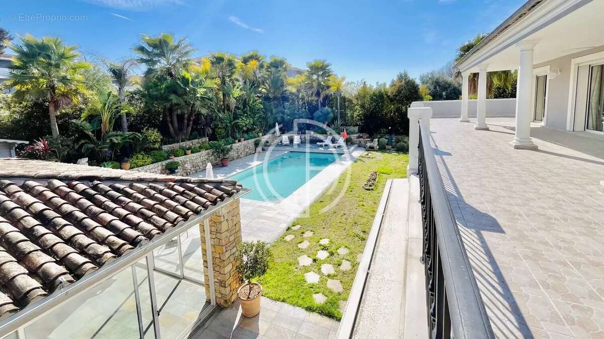 Maison à MOUGINS
