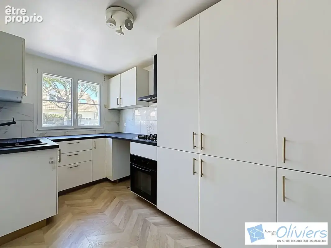 Maison 4 pièces 90 m² à vendre à Voisins-Le-Bretonneux (78960) - photo 5