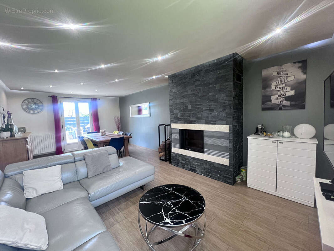 Maison à CHAUMONTEL