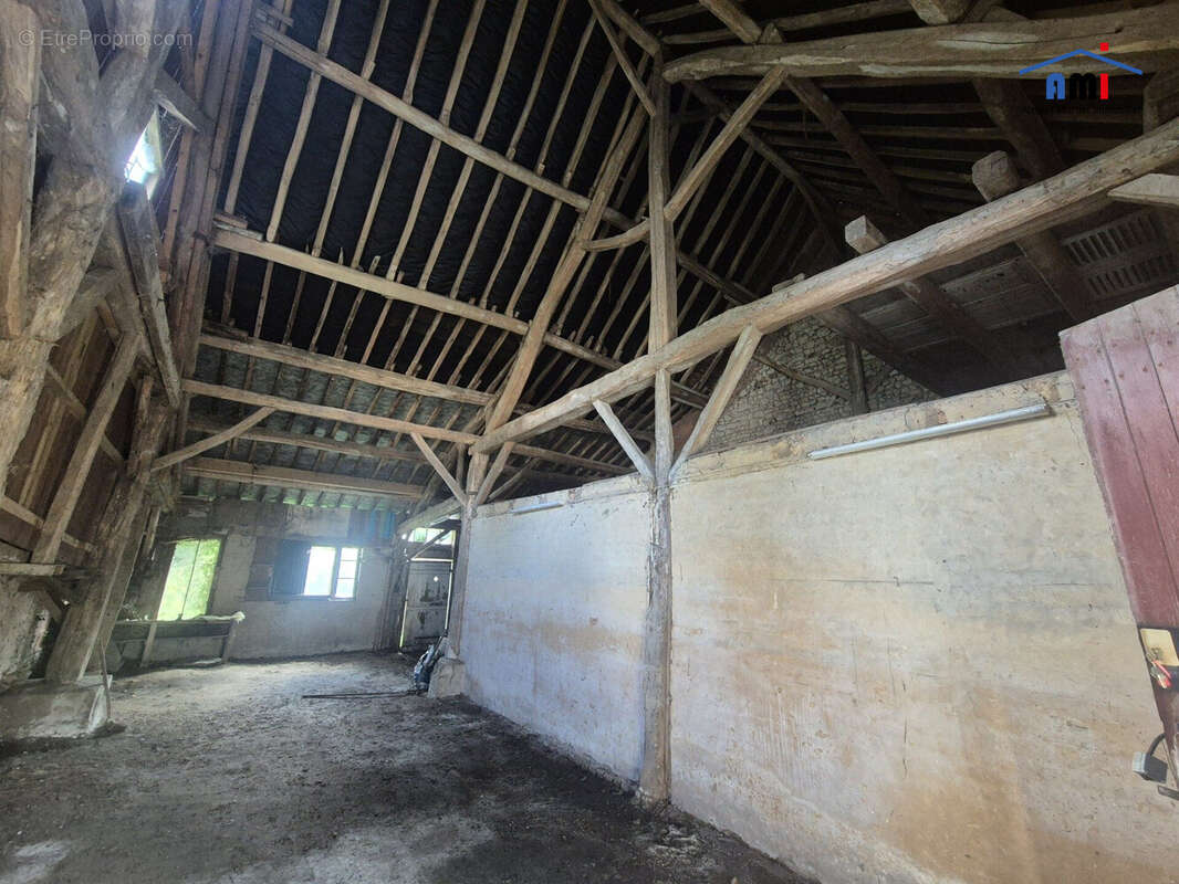 Maison à BELLOU-SUR-HUISNE