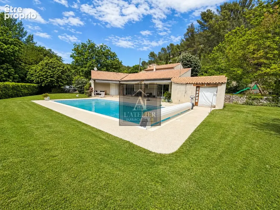 Maison avec dépendance, garages, atelier, piscine sur une parcelle de 7559 m2 - photo 19