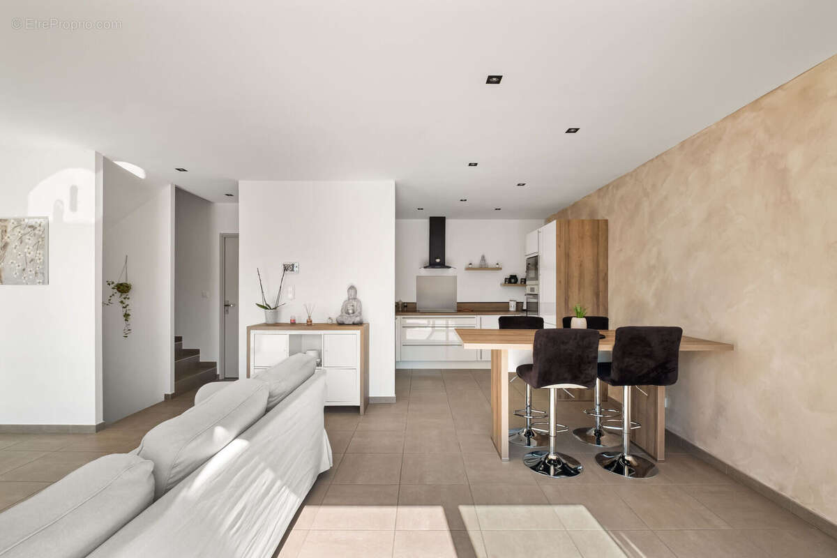 Photo 9 - Maison à SIMANDRES