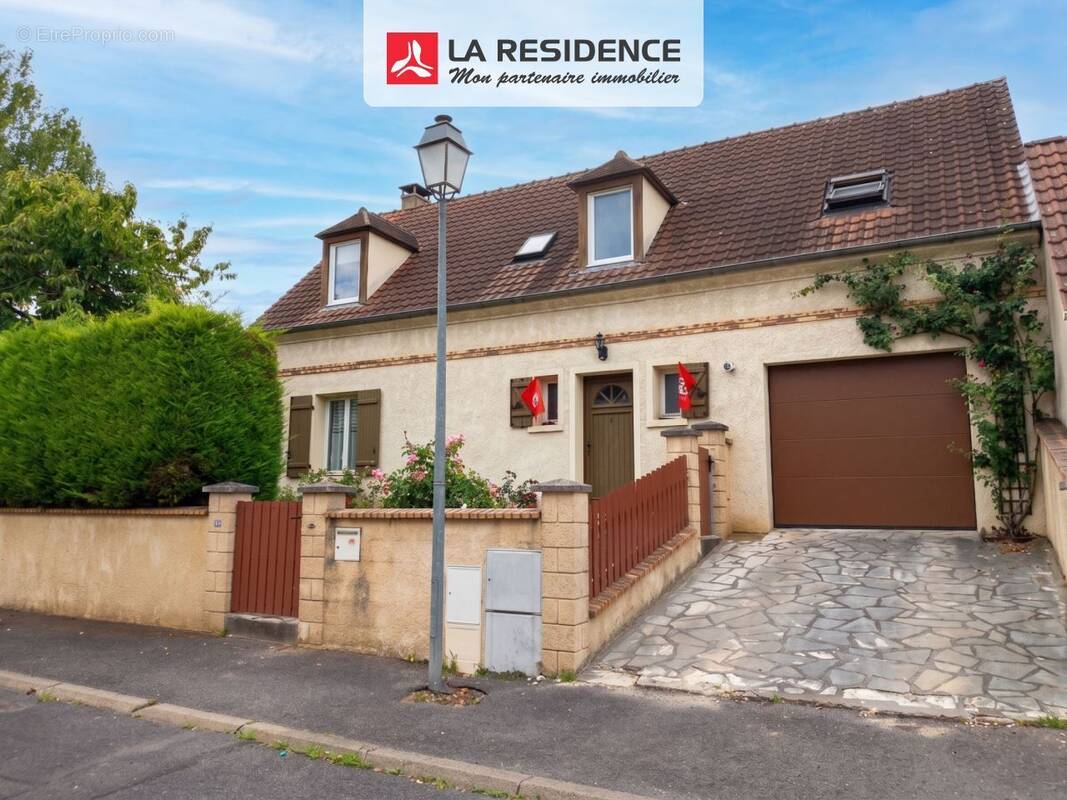 Maison 113 m² à Magny-En-Vexin  - photo 8