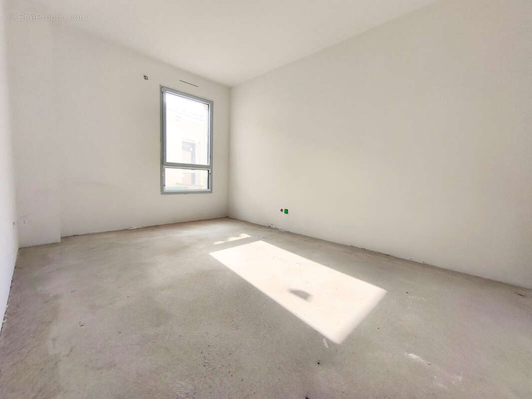 Appartement à PUSIGNAN