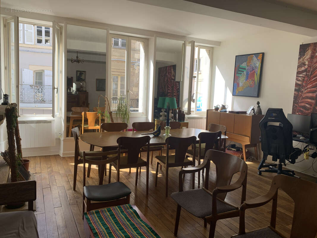 Appartement à MOULINS