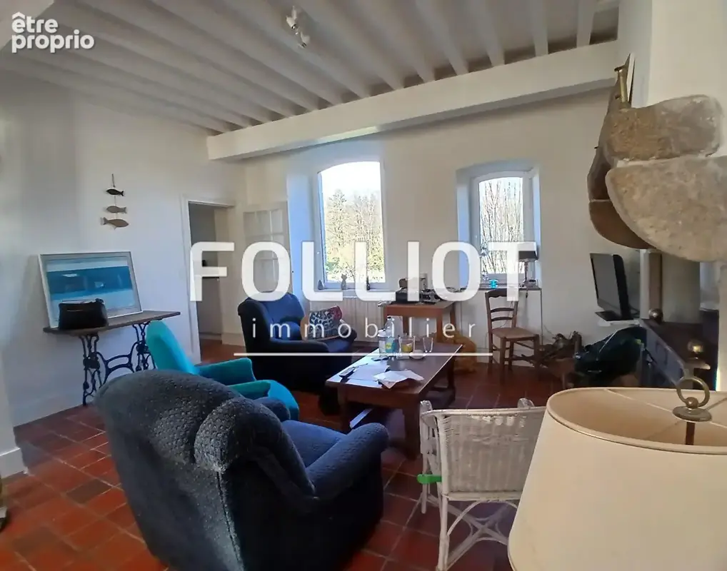 A vendre - Coup de coeur assuré pour cet ancien presbytère plein d'authenticité - photo 5