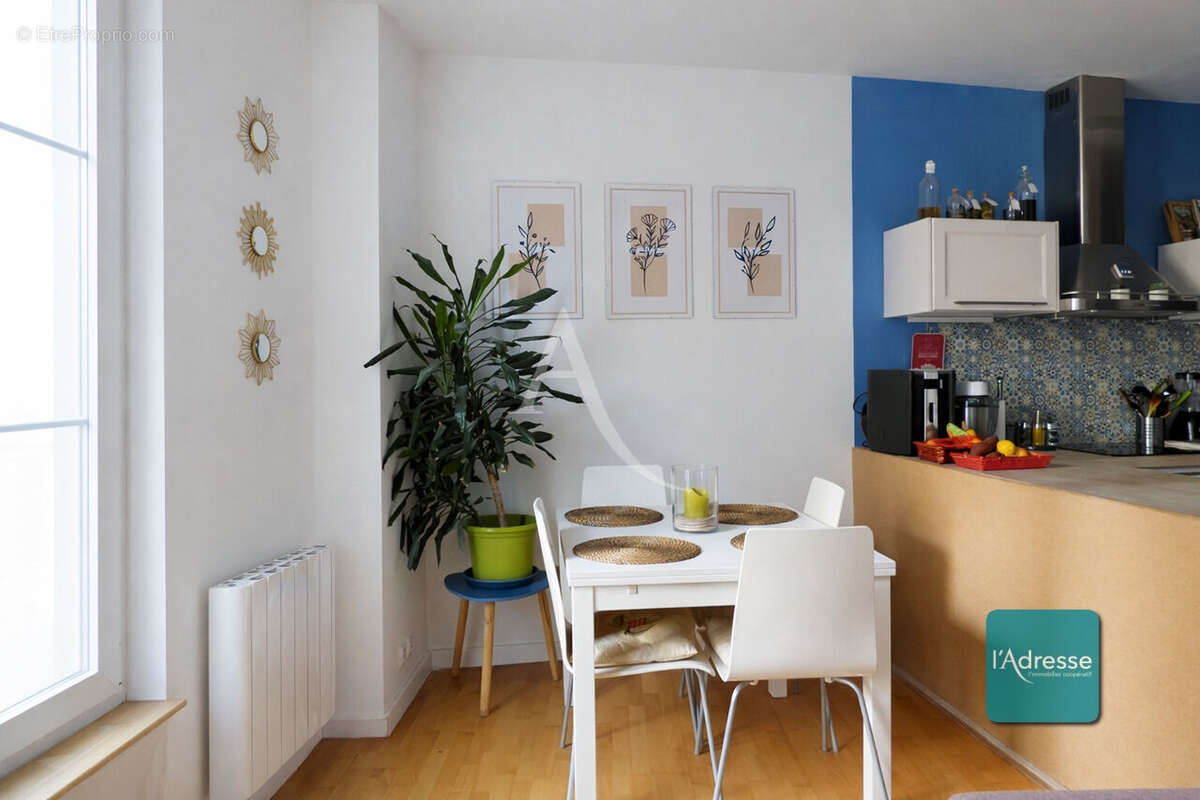 Appartement à CHARENTON-LE-PONT
