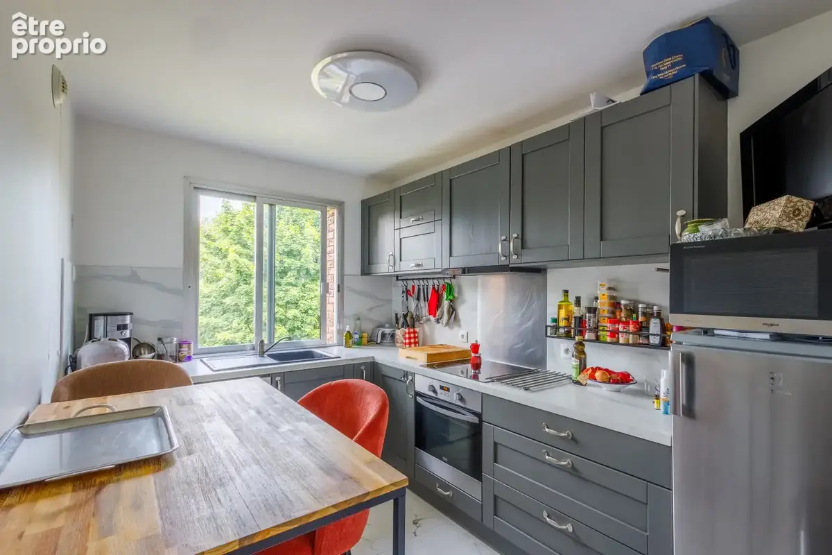 Honfleur - grand appartement de type t2 - 63,52 m2   1 chambre -  terrasse sud-ouest   parking   cave -  à 700 - photo 3