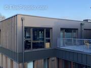 Commerce à ALLONZIER-LA-CAILLE