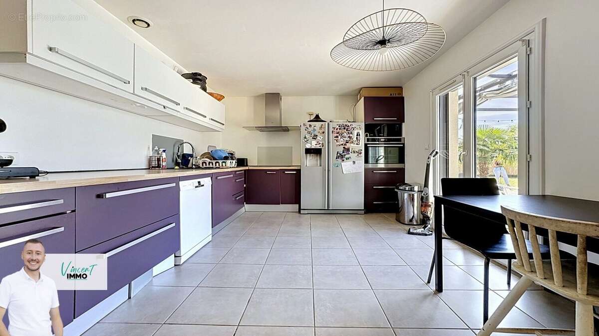 Maison 125 m² à Saint-Georges-D'esperanche  - photo 8