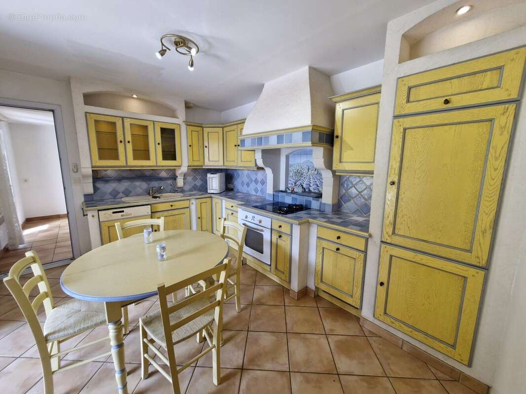 Maison à LORGUES