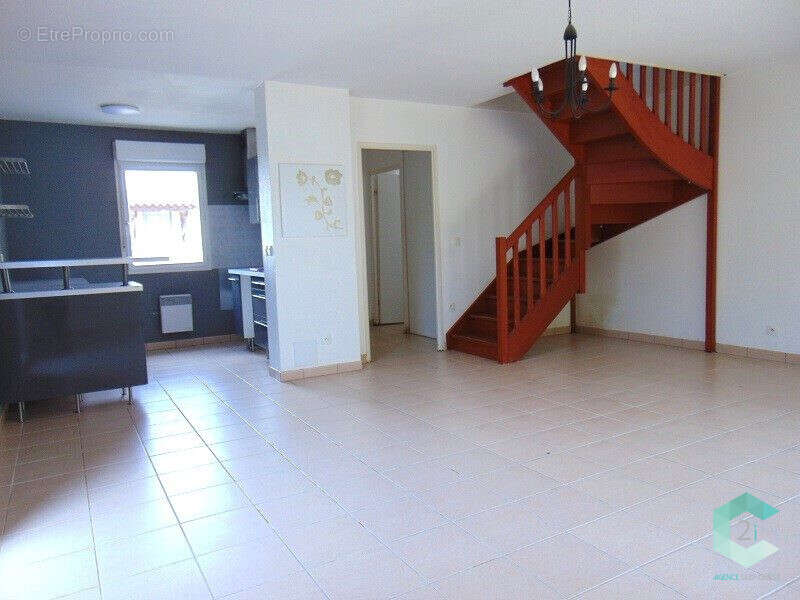 Maison à SAINT-SEURIN-SUR-L&#039;ISLE