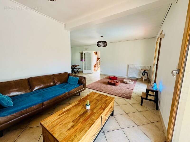 Maison à SAINT-SEURIN-SUR-L'ISLE