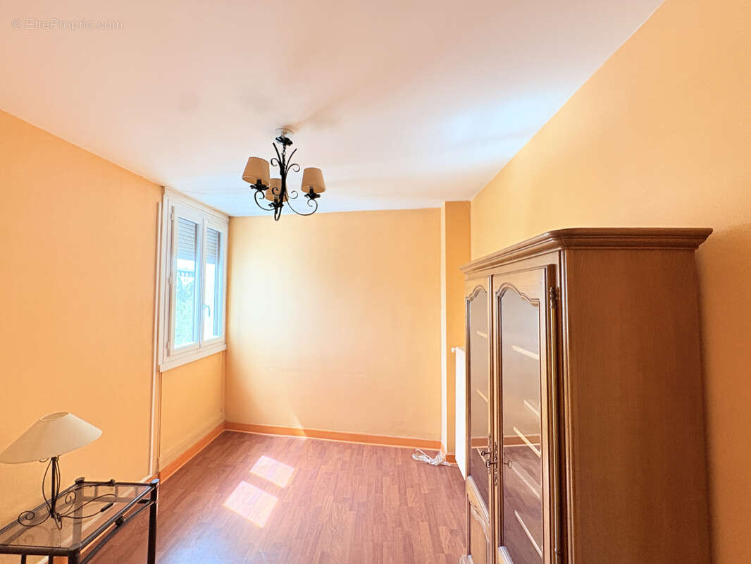 Appartement T4 - photo 8