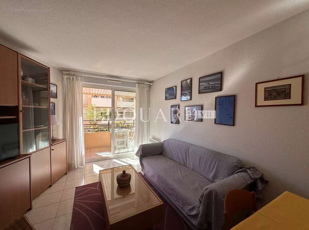 Appartement à ROQUEBRUNE-CAP-MARTIN