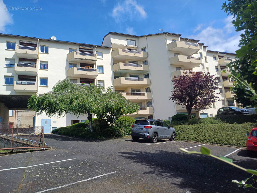 Appartement à THIERS