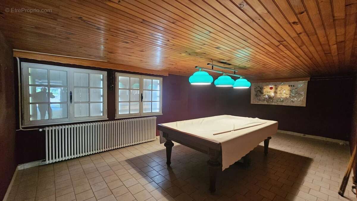 Maison à VARENNES-VAUZELLES