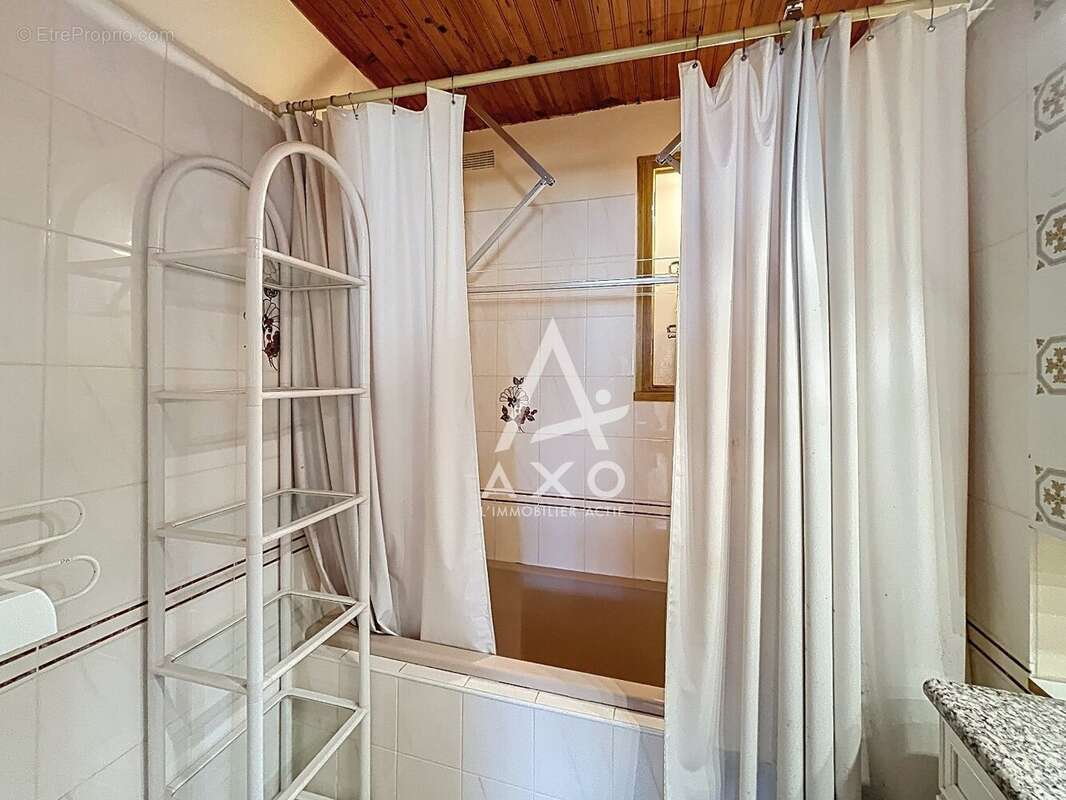 Maison à GY-LES-NONAINS