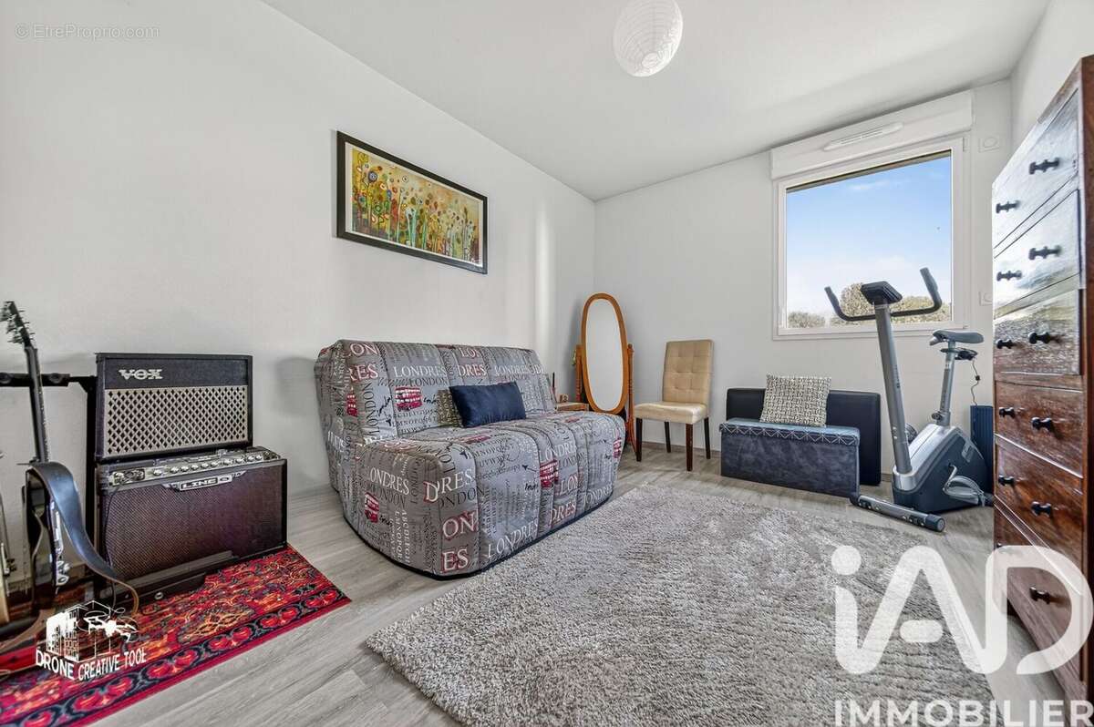 Appartement 64 m² à Sainte-Ruffine  - photo 9