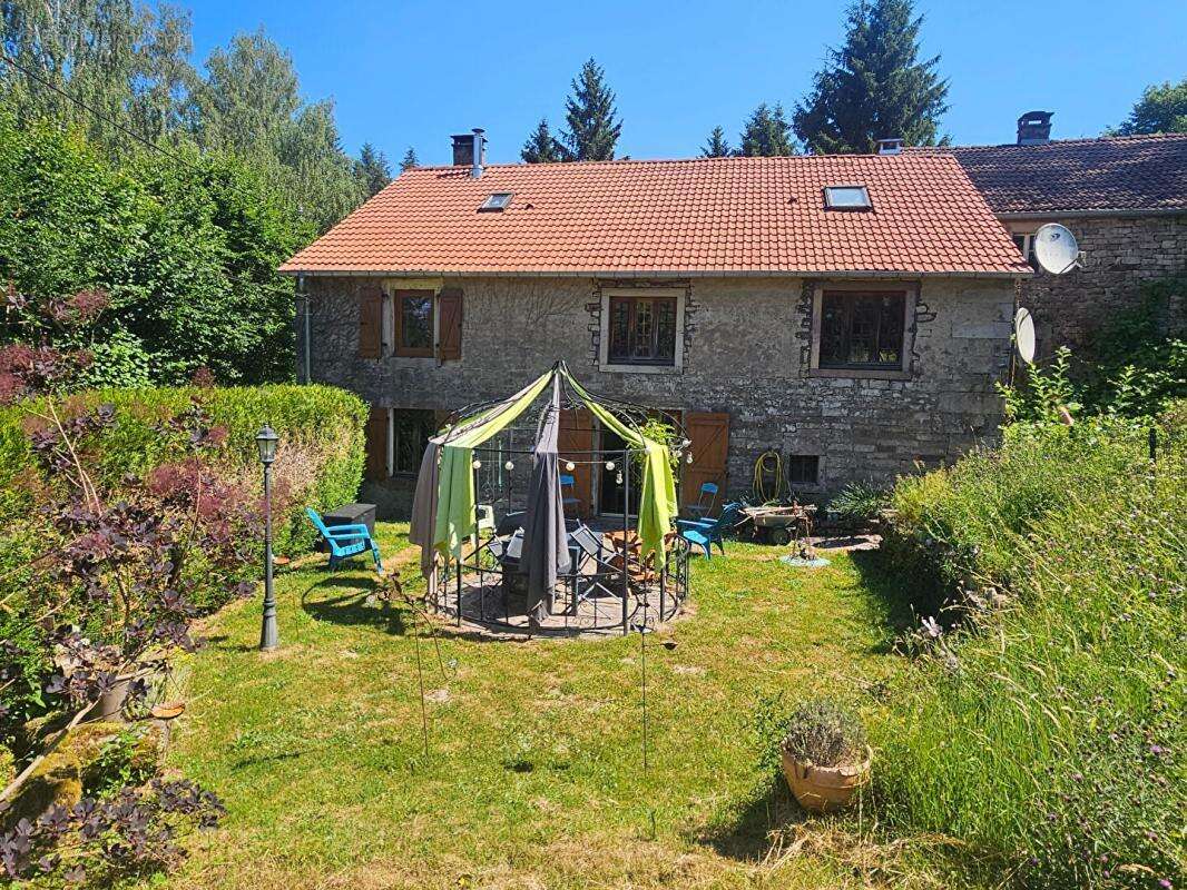 Maison de caractère en pierres, dépendances et terrain de 1,36 ha avec source - photo 3