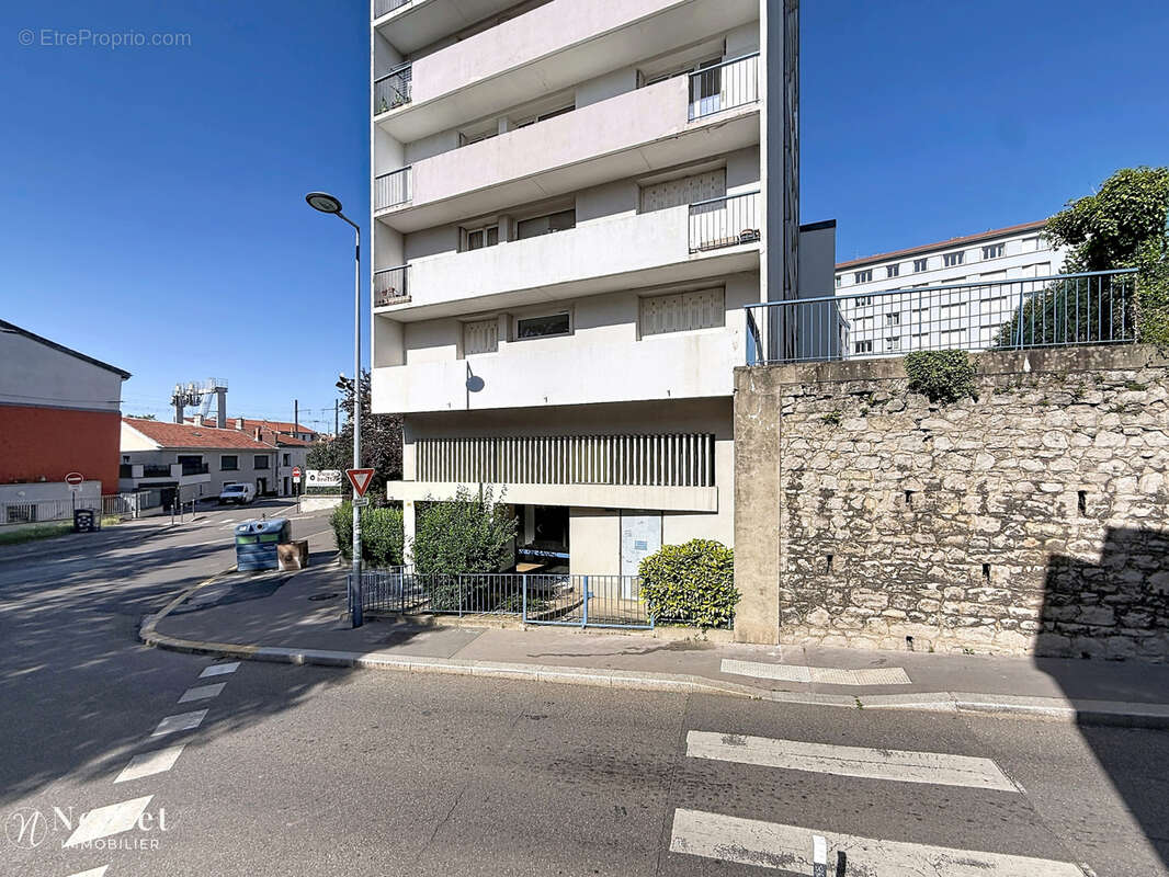 T4 carnot prefecture - photo 11