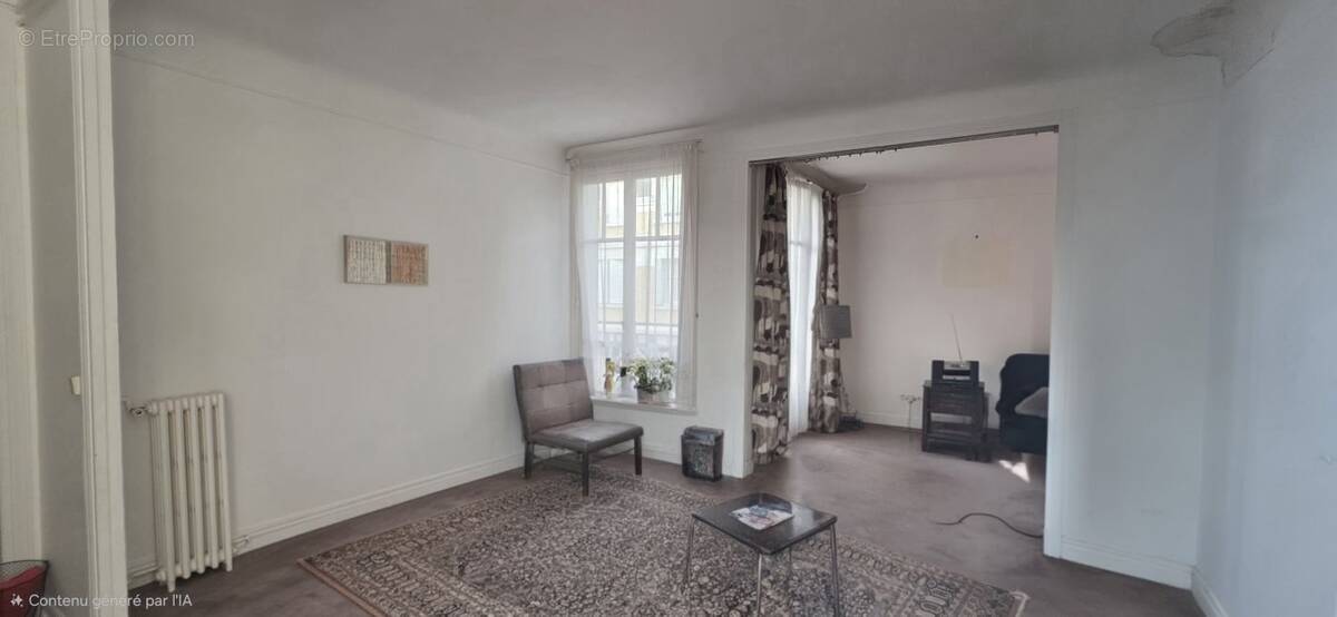 Appartement à PARIS-16E