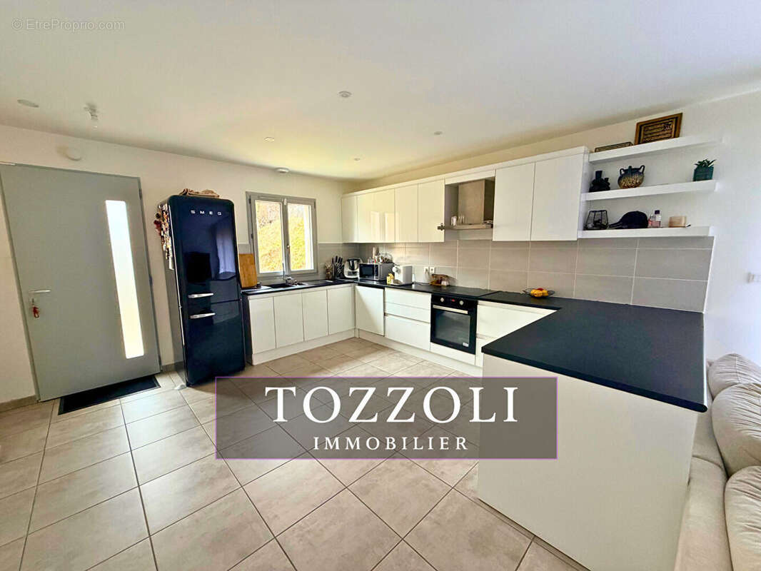 Maison L'isle D'abeau 4 pièce(s) 80.37 m2 - photo 4