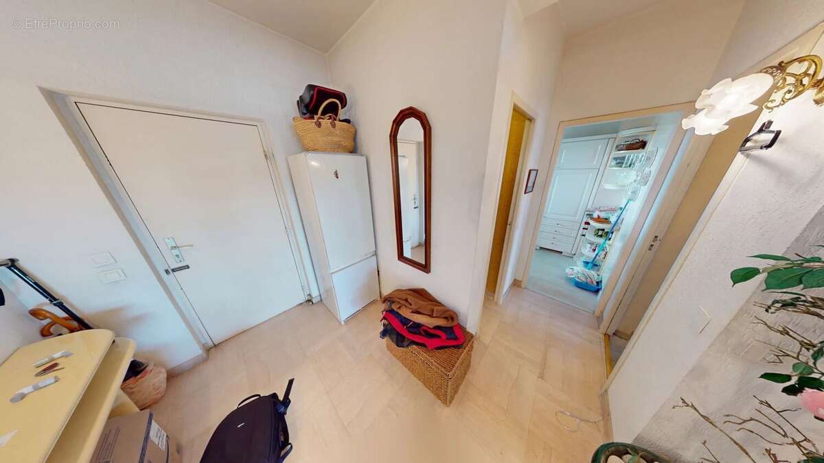 Appartement à VILLENEUVE-LOUBET