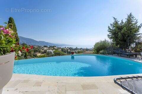 Maison à ROQUEBRUNE-CAP-MARTIN