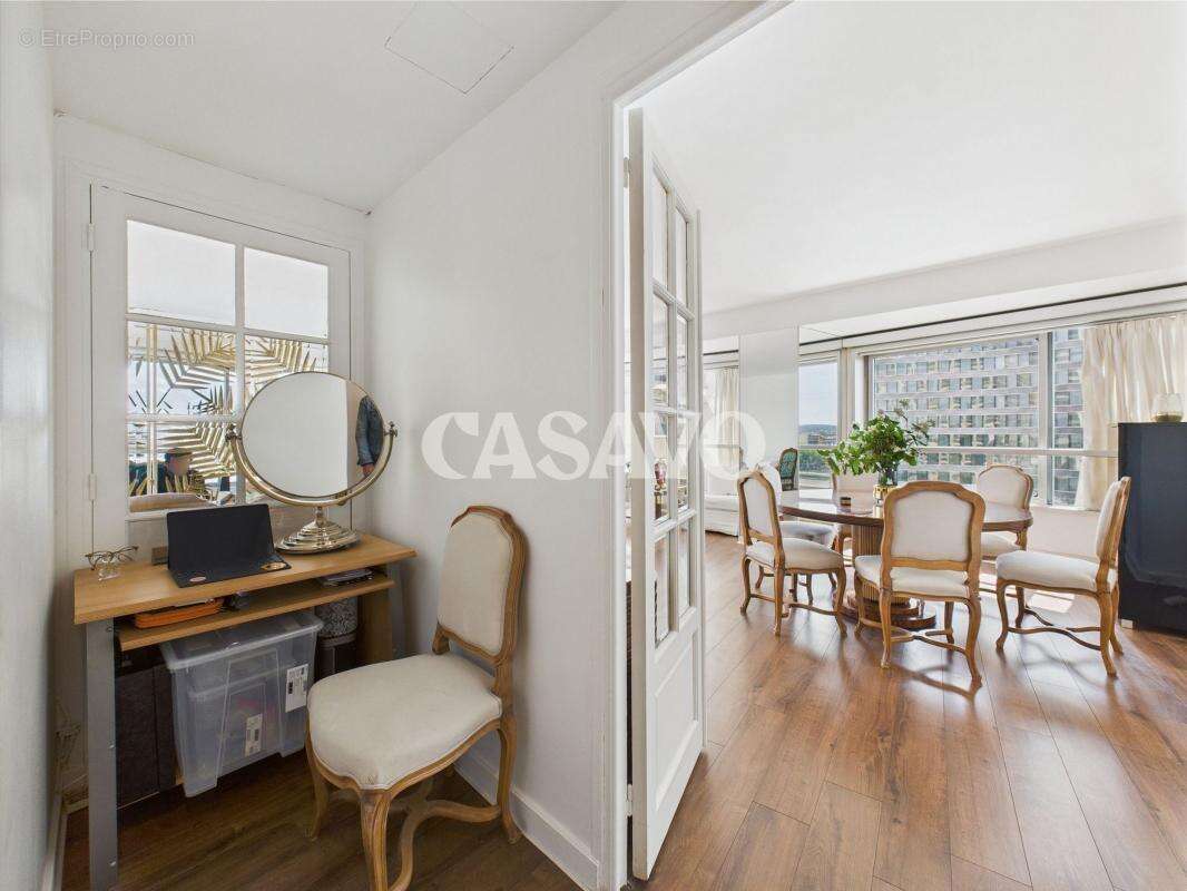 Appartement à PARIS-15E