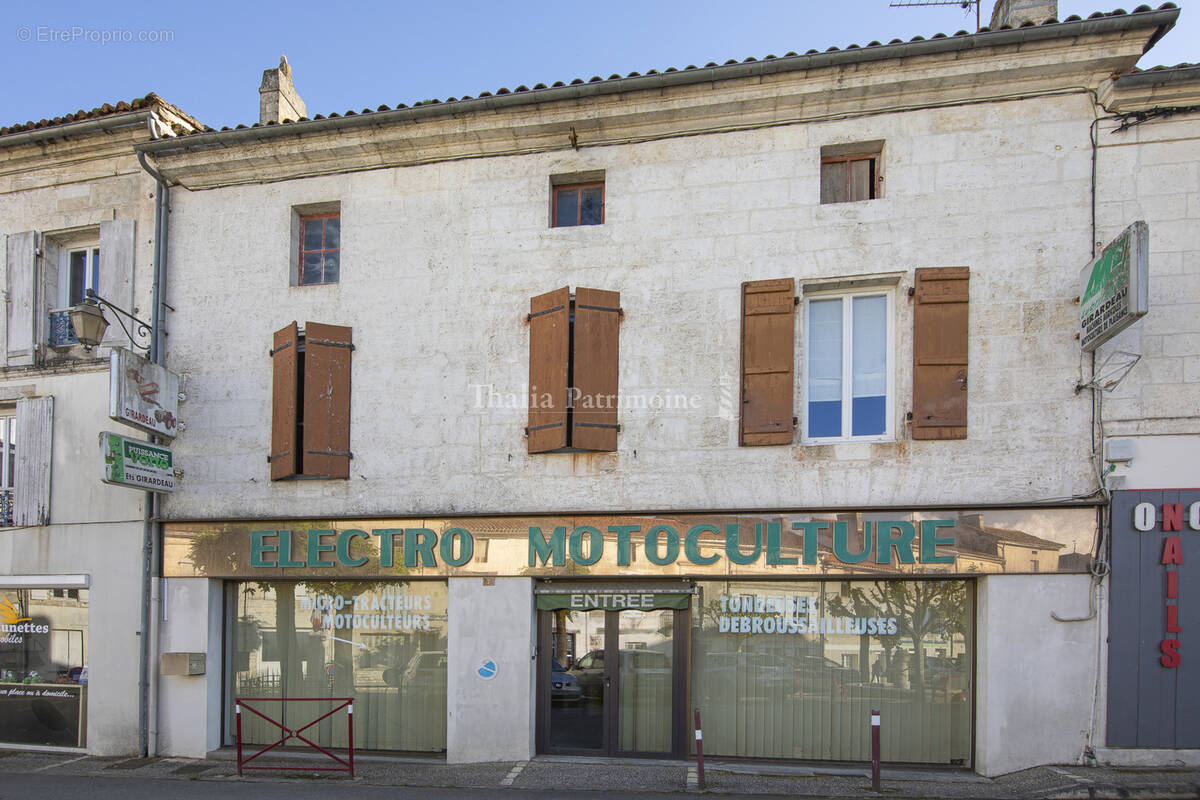 Autre à MAREUIL
